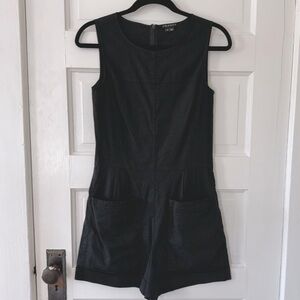 Theory Linen Pocket Front Scoop Neck Romper